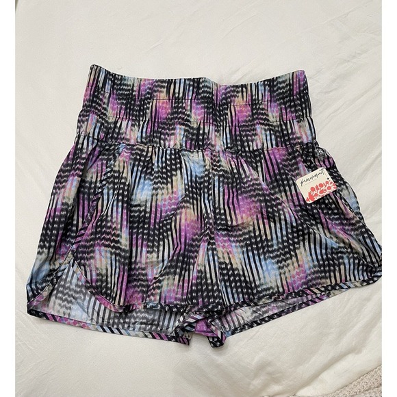 Free People Movement NEW The Way Home Printed High Waist Short Euphoria Size L - Picture 3 of 4